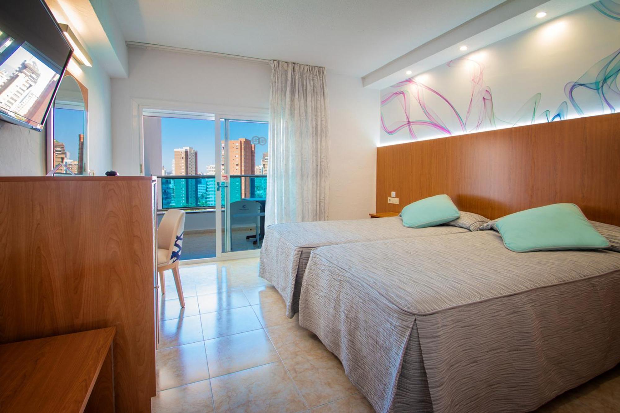 Hotel Servigroup Castilla Бенидорм Стая снимка