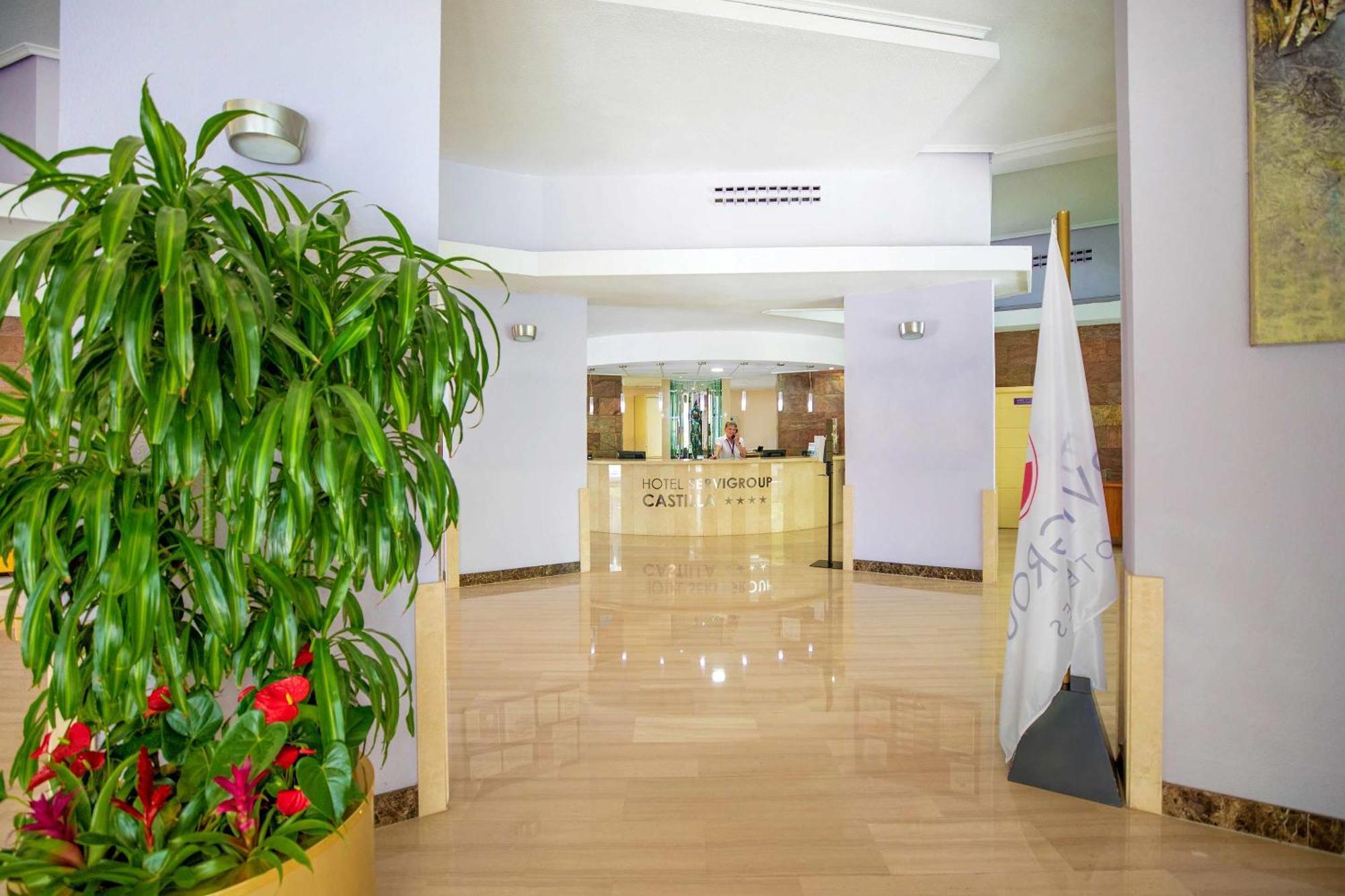 Hotel Servigroup Castilla Бенидорм Екстериор снимка