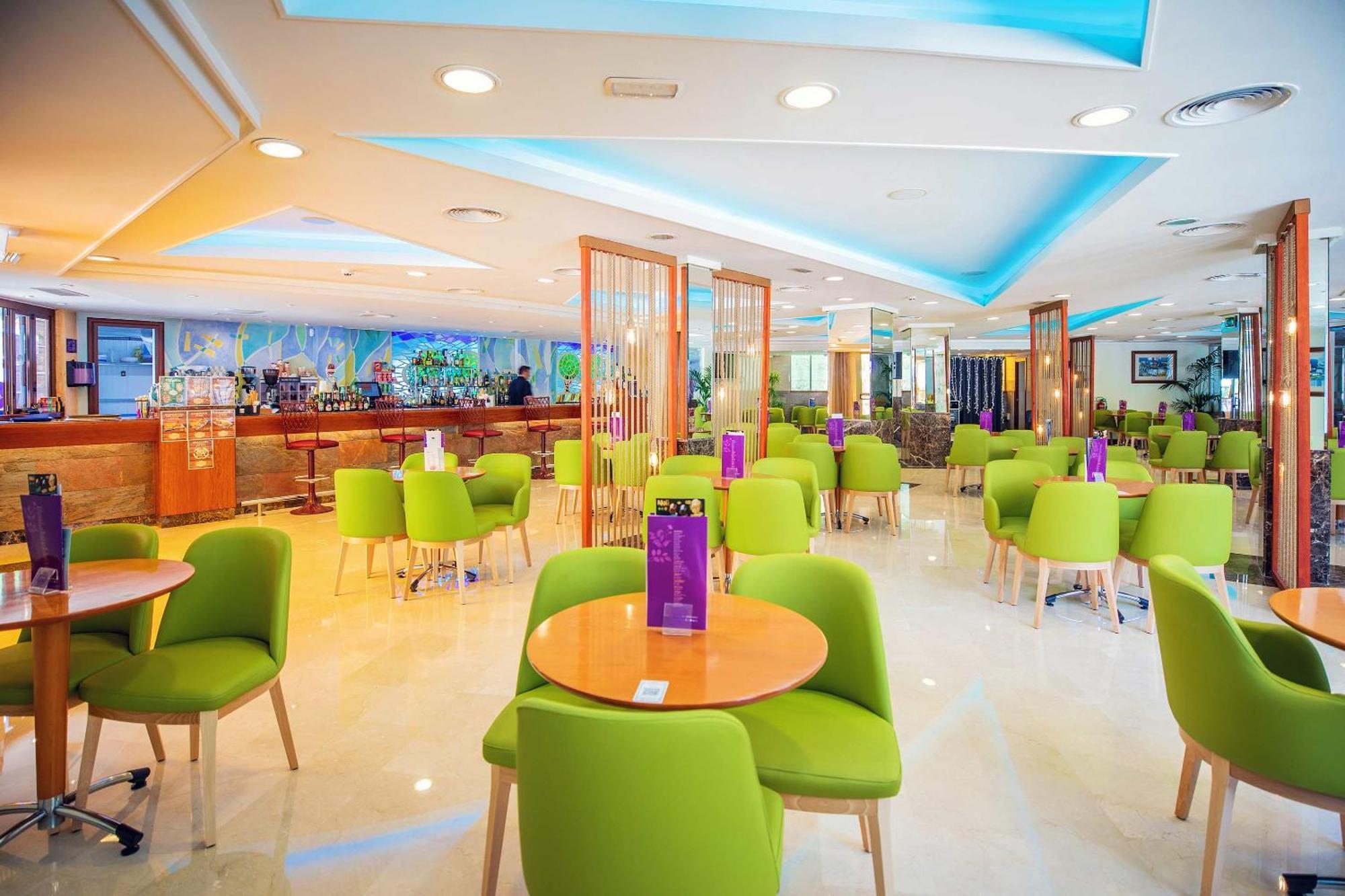 Hotel Servigroup Castilla Бенидорм Екстериор снимка